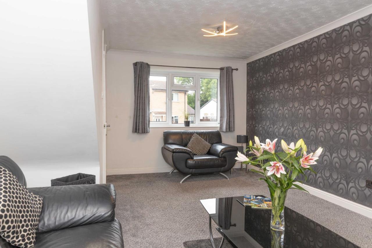 Capri 13 Sa - 3 Bedroom House Close To Loughborough University, Ev Car Facilities, Free Parking, Free Wifi - Ask For Contractor Rates! Exterior foto