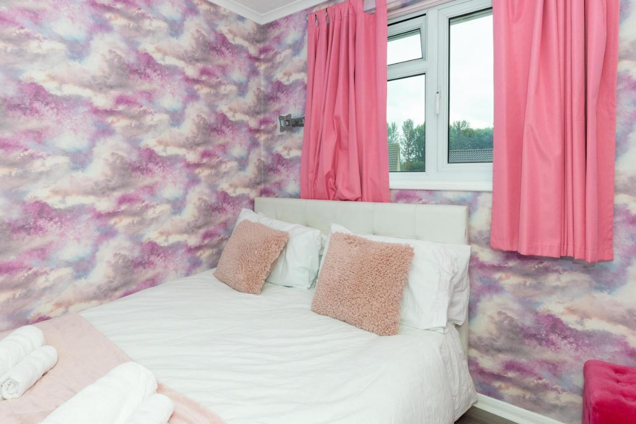 Capri 13 Sa - 3 Bedroom House Close To Loughborough University, Ev Car Facilities, Free Parking, Free Wifi - Ask For Contractor Rates! Exterior foto